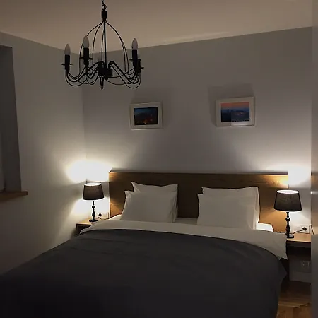 Grey Kosciuszko 公寓