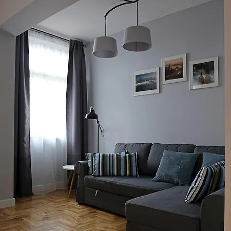 Grey Kosciuszko Apartment Krakow