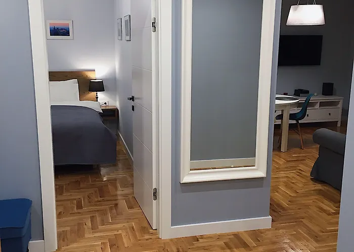 Grey Kosciuszko Apartment *