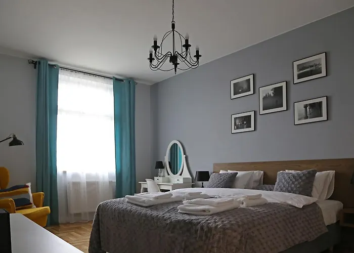 Grey Kosciuszko Apartment *